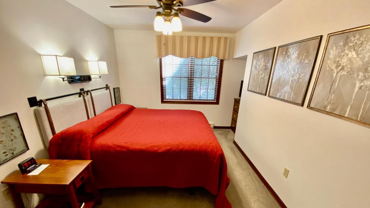 Baileys Harbor Yacht Club Resort Ngoại thất bức ảnh